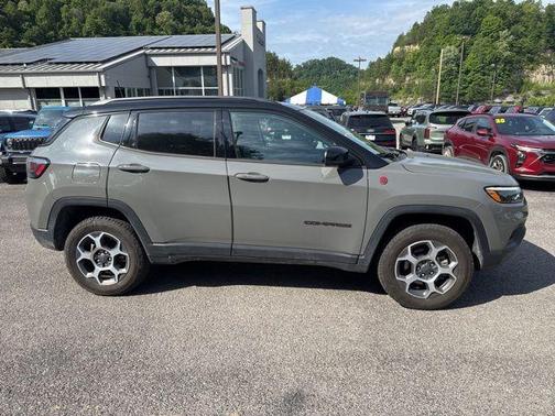 Sting Gray Clearcoat 2022 Jeep Compass Trailhawk