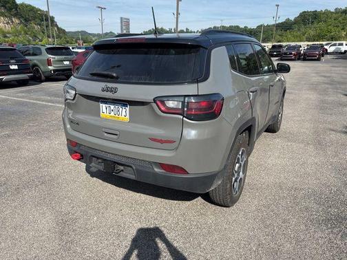 Sting Gray Clearcoat 2022 Jeep Compass Trailhawk