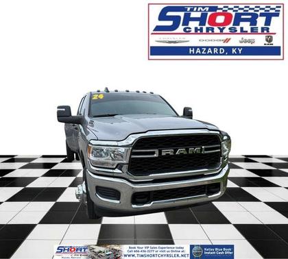 Billet Silver Metallic Clearcoat 2024 RAM 3500 Tradesman