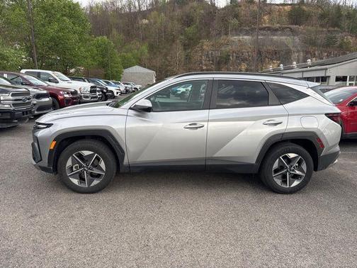 Shimmering Silver 2025 Hyundai TUCSON SEL