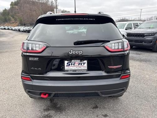 2022 Jeep Cherokee Trailhawk