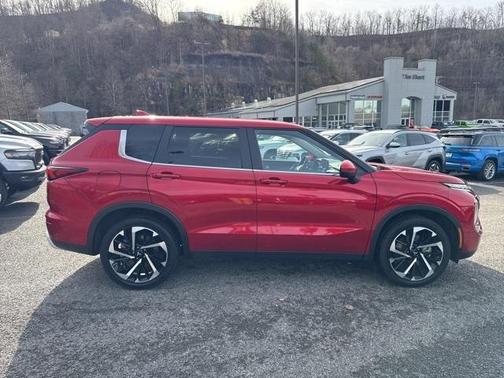 2024 Mitsubishi Outlander 