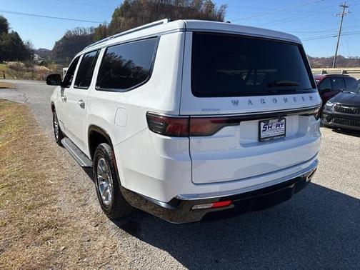 2024 Jeep Wagoneer L Base
