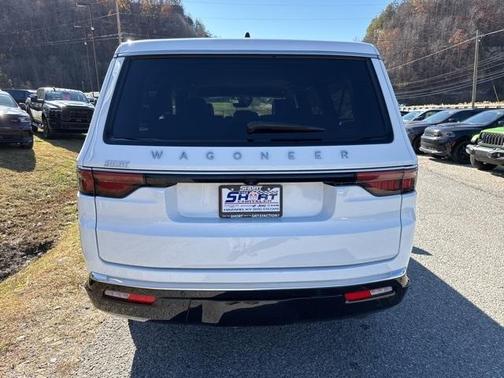 2024 Jeep Wagoneer L Base