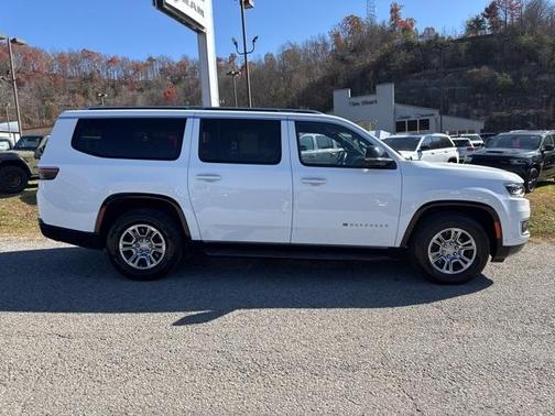 2024 Jeep Wagoneer L Base