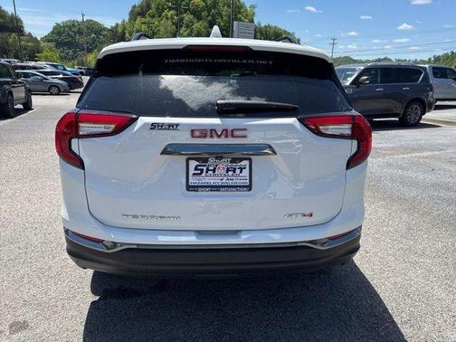 Summit White 2023 GMC Terrain AT4