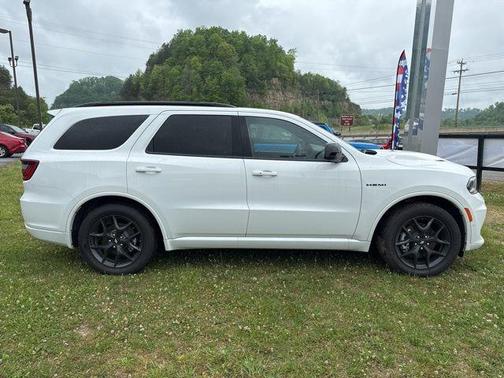 White Knuckle Clearcoat 2026 Dodge Durango GT HEMI V8