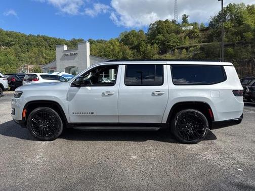 2025 Jeep Wagoneer L Series II