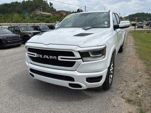 Bright White Clearcoat 2022 RAM 1500 Laramie