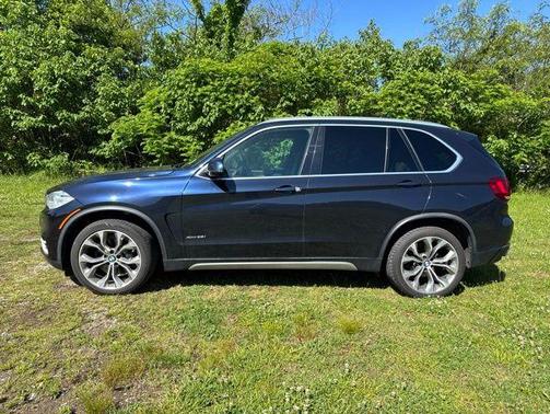 Blue 2018 BMW X5 xDrive35i