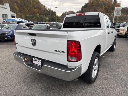 2024 RAM 1500 Classic SLT