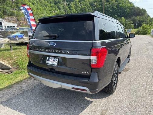 Gray Metallic 2024 Ford Expedition Max XLT