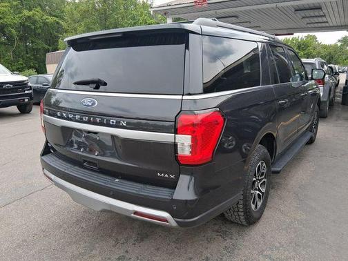 Gray Metallic 2024 Ford Expedition Max XLT