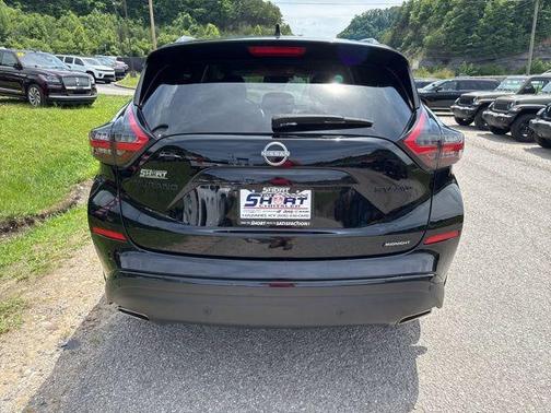 Black 2024 Nissan Murano SV