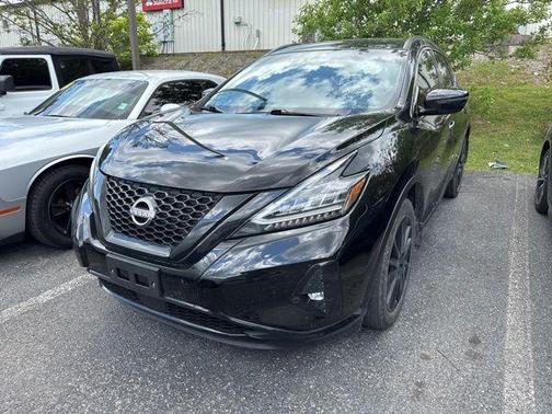 Black 2024 Nissan Murano SV