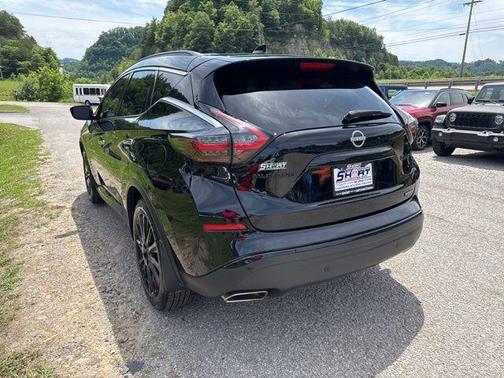 Black 2024 Nissan Murano SV