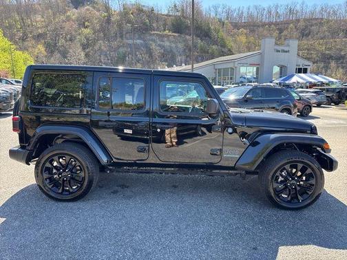 Black Clearcoat 2025 Jeep Wrangler 4xe Sahara