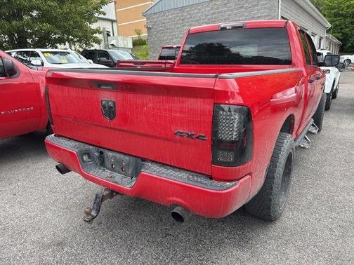 Flame Red Clearcoat 2019 RAM 1500 Classic Express