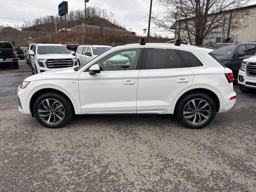 2024 Audi Q5 45 S line quattro Premium