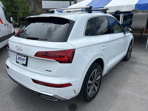 2024 Audi Q5 45 S line quattro Premium