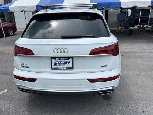 2024 Audi Q5 45 S line quattro Premium