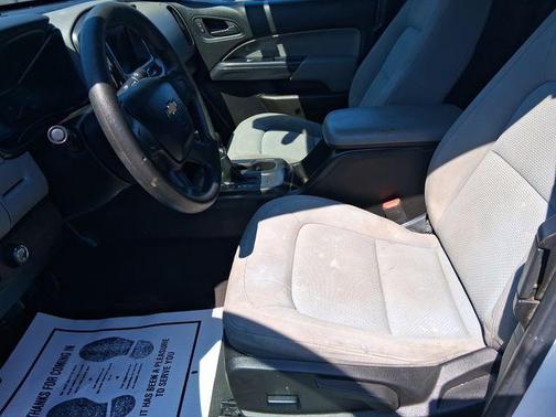 Summit White 2022 Chevrolet Colorado WT