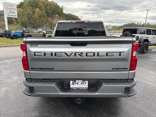 2025 Chevrolet Silverado 1500 Custom