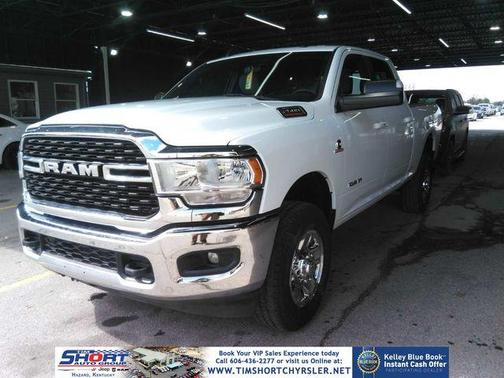 Bright White Clearcoat 2022 RAM 2500 Big Horn
