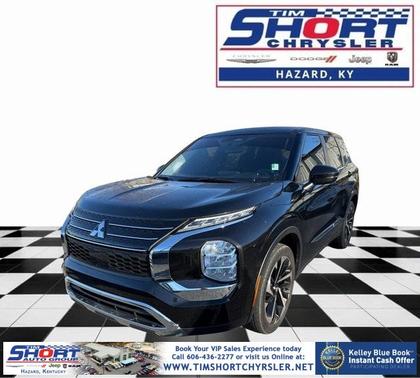 2022 Mitsubishi Outlander ES