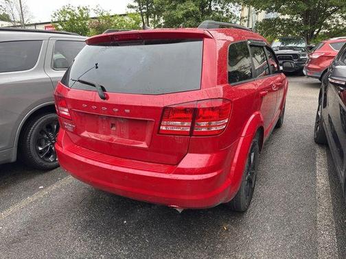 Redline 2 Coat Pearl 2020 Dodge Journey SE Value