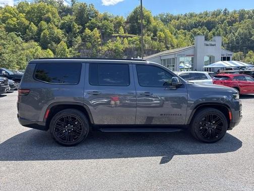 2023 Jeep Wagoneer Series II