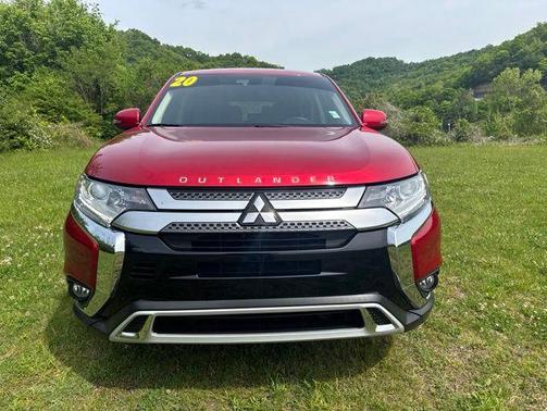 Red 2020 Mitsubishi Outlander