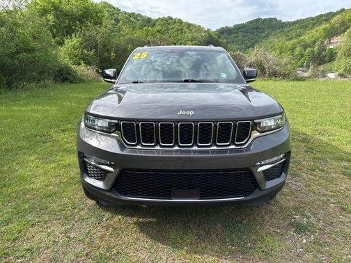 Metallic 2025 Jeep Grand Cherokee Limited