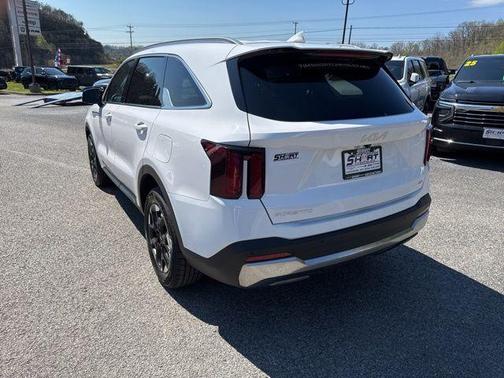 Glacial White Pearl 2024 Kia Sorento S