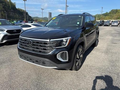 2025 Volkswagen Atlas 2.0T SE