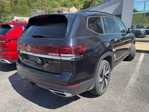 2025 Volkswagen Atlas 2.0T SE