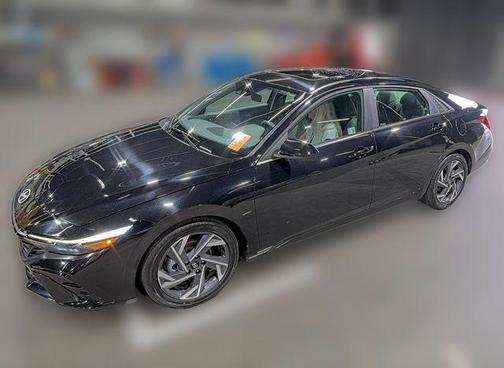 Black 2025 Hyundai ELANTRA SEL Convenience