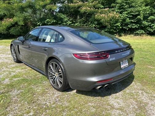 2018 Porsche Panamera 4S