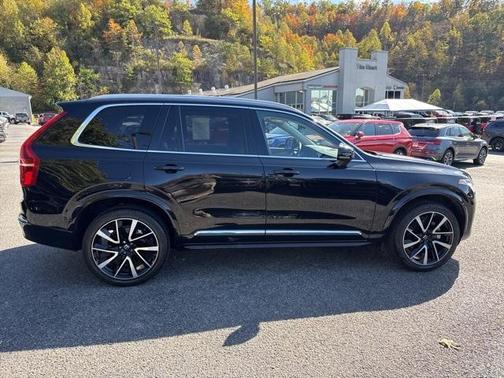 2024 Volvo XC90 B6 Plus Bright Theme 7-Seater