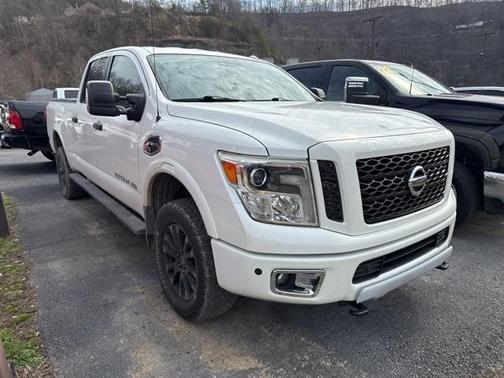 2017 Nissan Titan XD PRO-4X