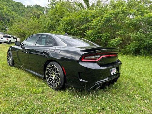 Pitch Black Clearcoat 2019 Dodge Charger Scat Pack