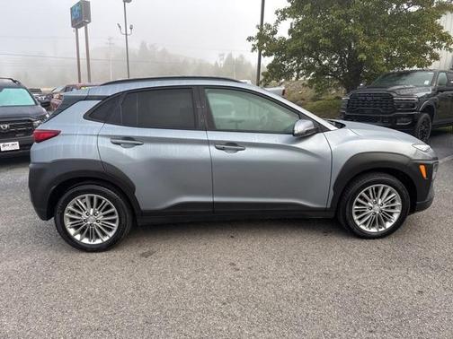 2021 Hyundai KONA SEL Plus