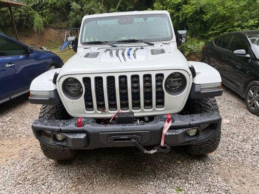 Bright White Clearcoat 2020 Jeep Gladiator Rubicon