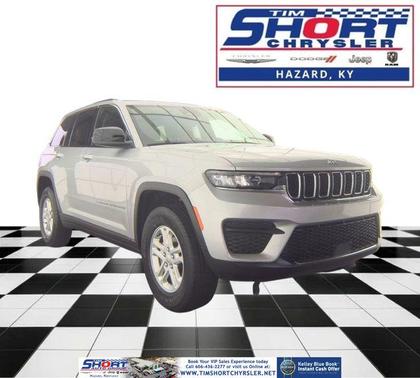 Silver Zynith 2023 Jeep Grand Cherokee Laredo