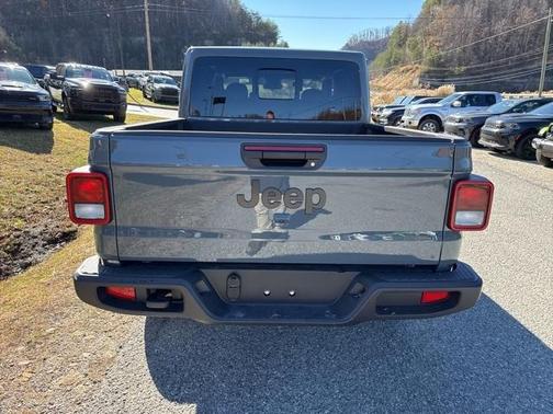 2025 Jeep Gladiator Sport