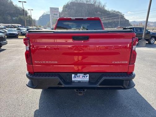 2023 Chevrolet Silverado 1500 Custom Trail Boss