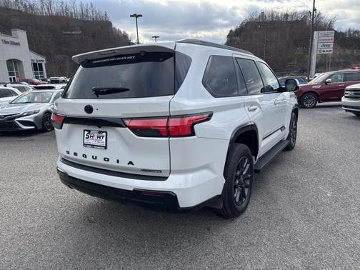 2025 Toyota Sequoia Platinum