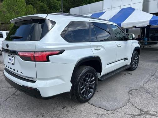 2025 Toyota Sequoia Platinum