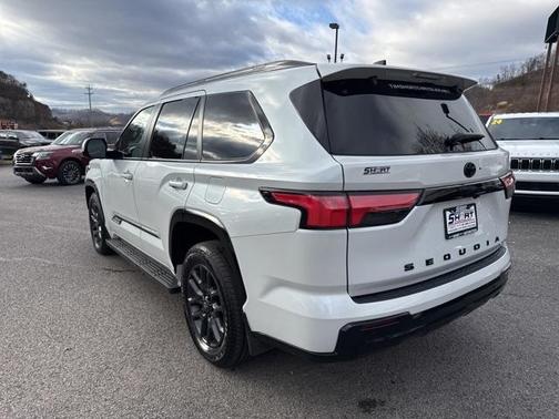 2025 Toyota Sequoia Platinum