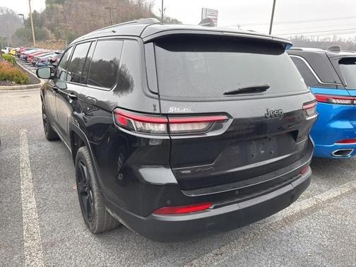 2021 Jeep Grand Cherokee L Laredo